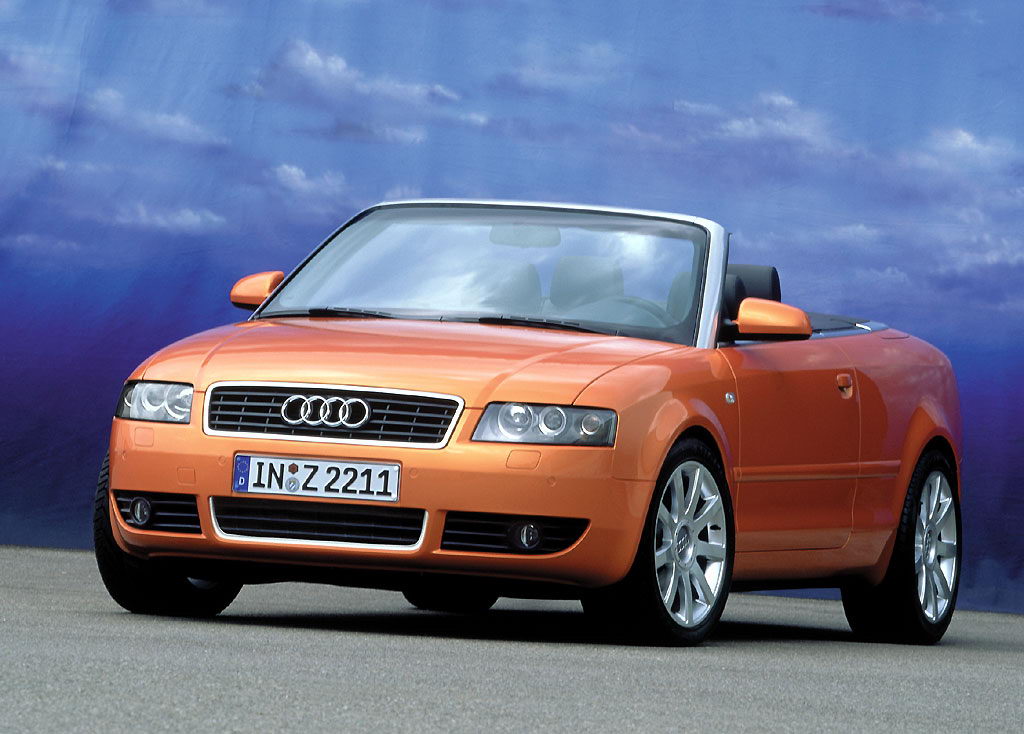 Audi A4 Cabrio 2002 001.jpg